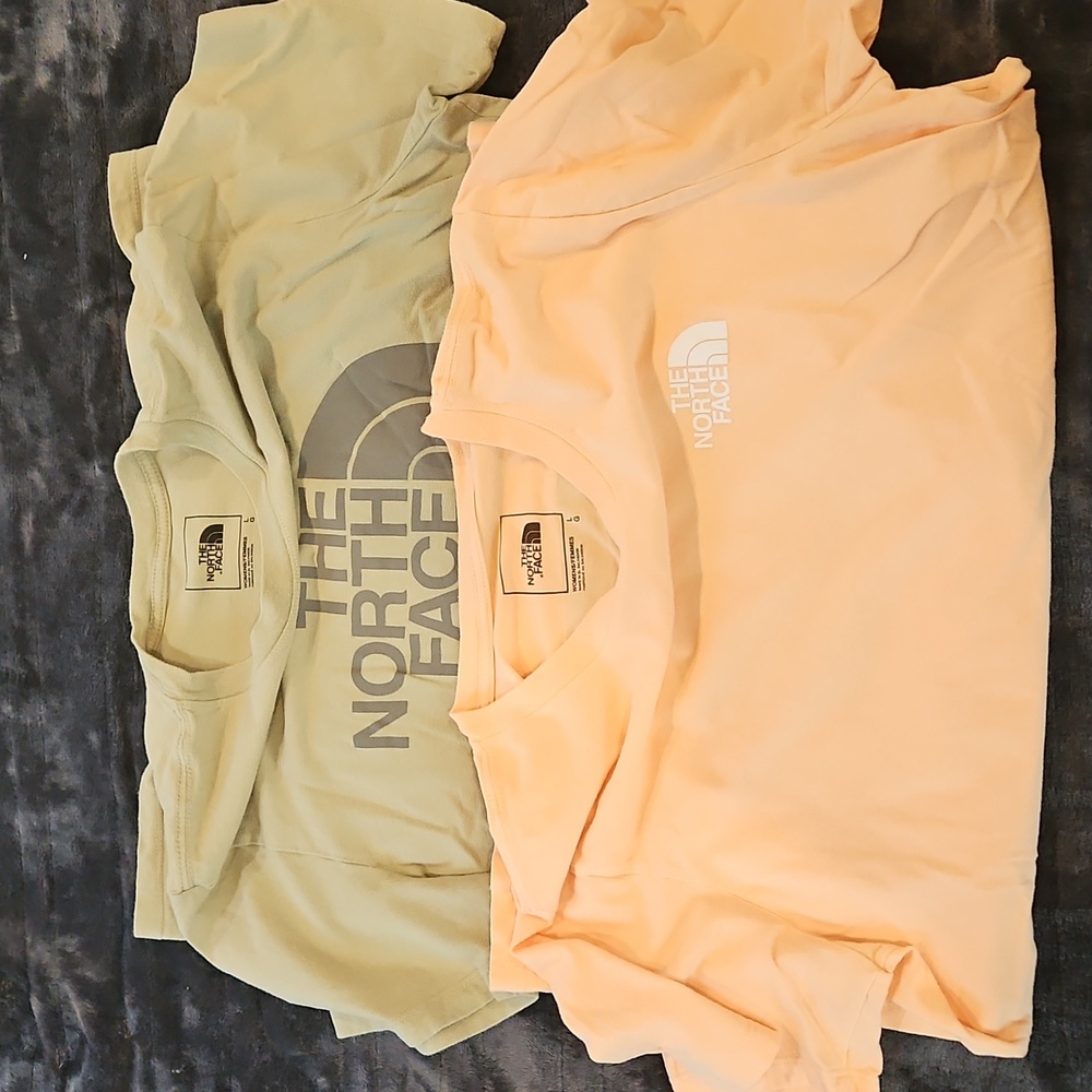 Set Of 2 - The North Face Women's Light Peach Tee